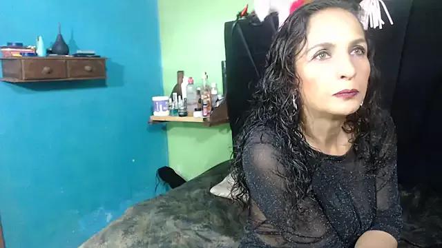 Amaranta_Smitth from StripChat is Freechat