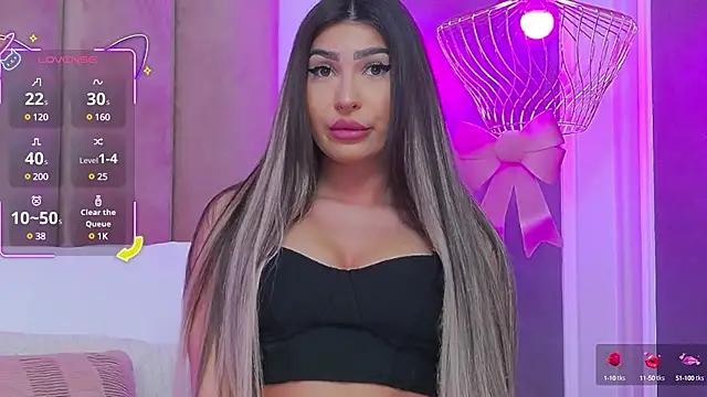 AmaraRay from StripChat is Freechat