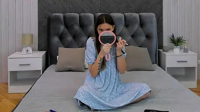 Check-out your craziest wishes with our pick of gaming cams models, featuring big knockers, round tails and tight twats.