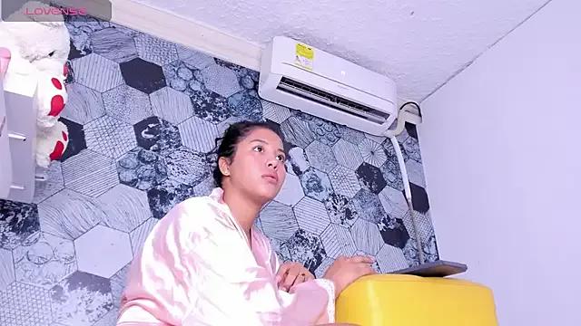 AmberRoses_ from StripChat is Freechat