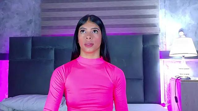 Check-out your craziest wishes with our pick of gaming cams models, featuring big knockers, round tails and tight twats.