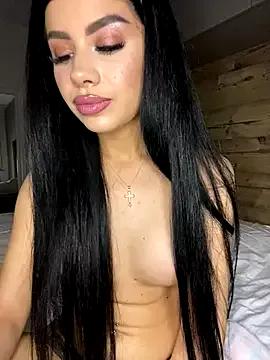 Check-out your craziest wishes with our pick of gaming cams models, featuring big knockers, round tails and tight twats.