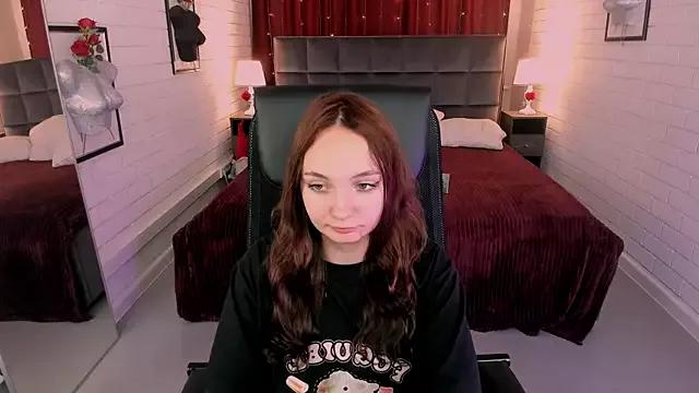 ameliaglamour from StripChat is Freechat