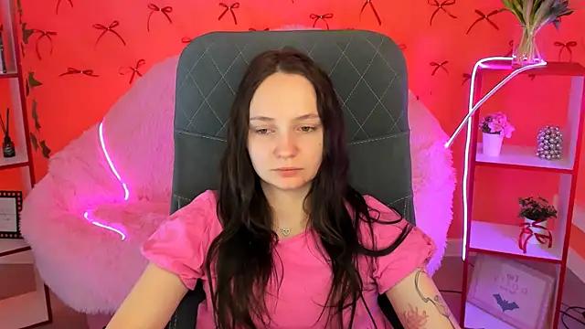 Check-out your craziest wishes with our pick of gaming cams models, featuring big knockers, round tails and tight twats.
