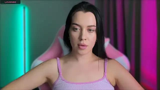 Check-out your craziest wishes with our pick of gaming cams models, featuring big knockers, round tails and tight twats.