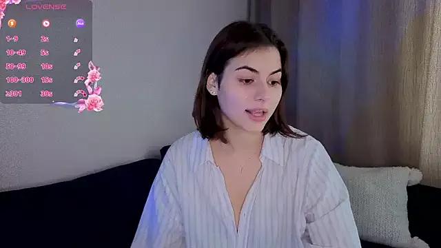 Check-out your craziest wishes with our pick of gaming cams models, featuring big knockers, round tails and tight twats.