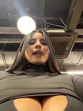 Check-out your craziest wishes with our pick of gaming cams models, featuring big knockers, round tails and tight twats.