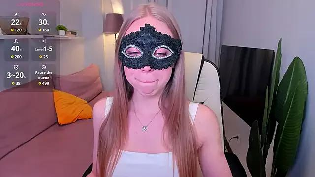 Check-out your craziest wishes with our pick of gaming cams models, featuring big knockers, round tails and tight twats.