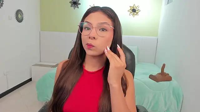 Check-out your craziest wishes with our pick of gaming cams models, featuring big knockers, round tails and tight twats.