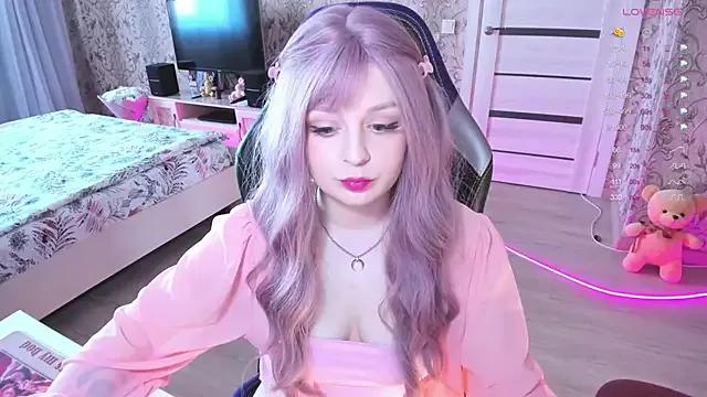Check-out your craziest wishes with our pick of gaming cams models, featuring big knockers, round tails and tight twats.