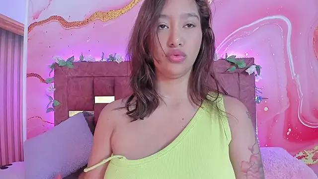Check-out your craziest wishes with our pick of gaming cams models, featuring big knockers, round tails and tight twats.