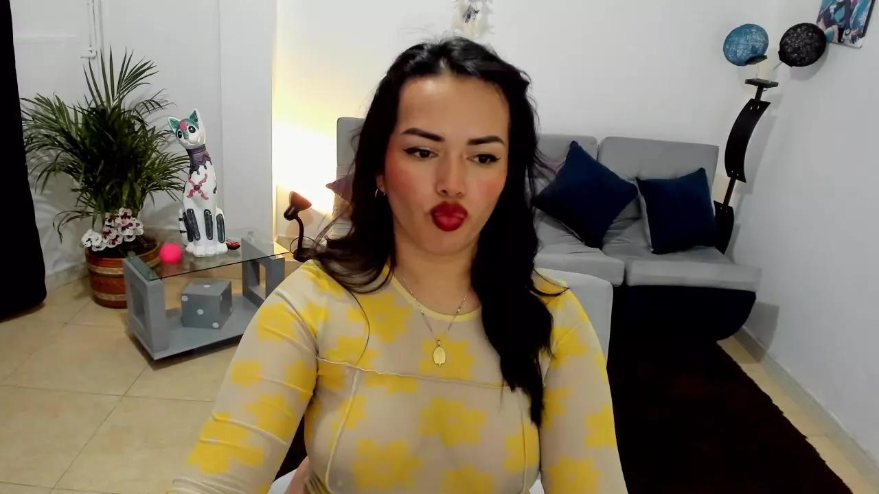 Check-out your craziest wishes with our pick of gaming cams models, featuring big knockers, round tails and tight twats.