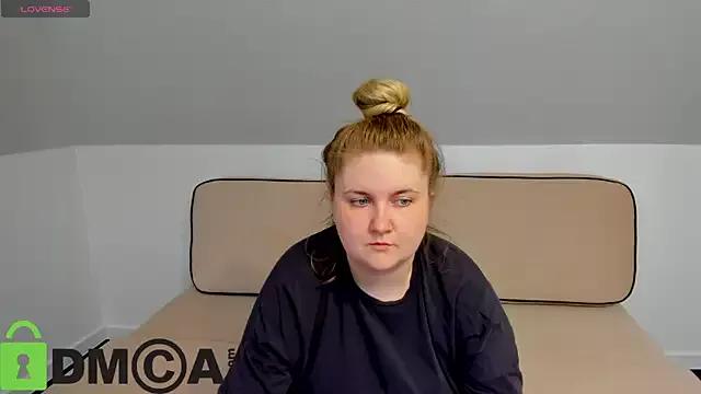 Andrea_Robinson from StripChat is Freechat