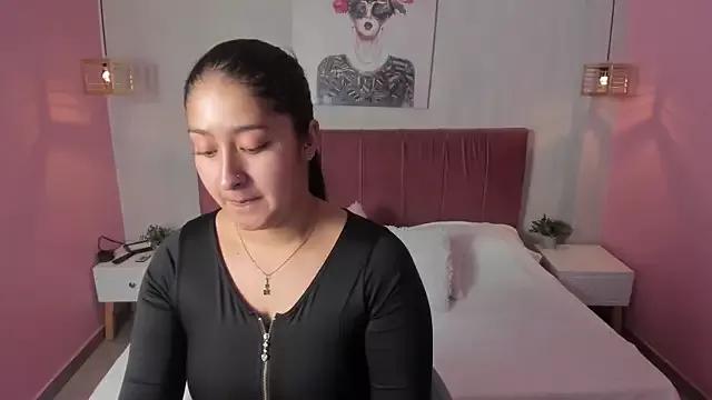 andrea_rodriz_ from StripChat is Freechat
