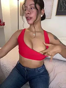 AndreaVelvet from StripChat is Freechat