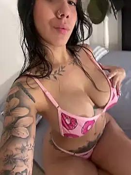 Check-out your craziest wishes with our pick of gaming cams models, featuring big knockers, round tails and tight twats.