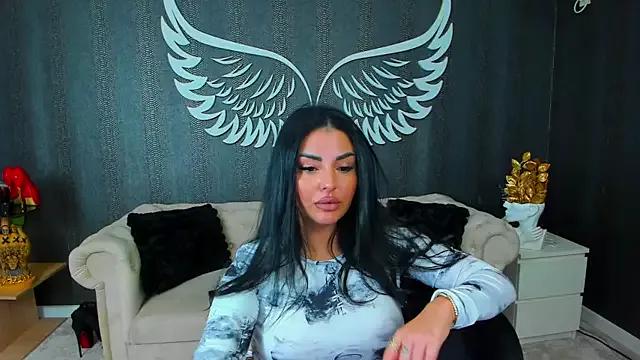 Check-out your craziest wishes with our pick of gaming cams models, featuring big knockers, round tails and tight twats.