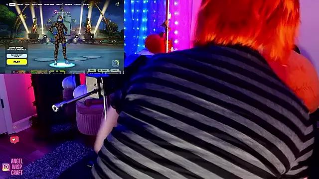 Check-out your craziest wishes with our pick of gaming cams models, featuring big knockers, round tails and tight twats.