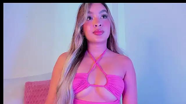Check-out your craziest wishes with our pick of gaming cams models, featuring big knockers, round tails and tight twats.