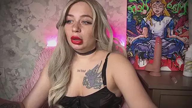 Check-out your craziest wishes with our pick of gaming cams models, featuring big knockers, round tails and tight twats.