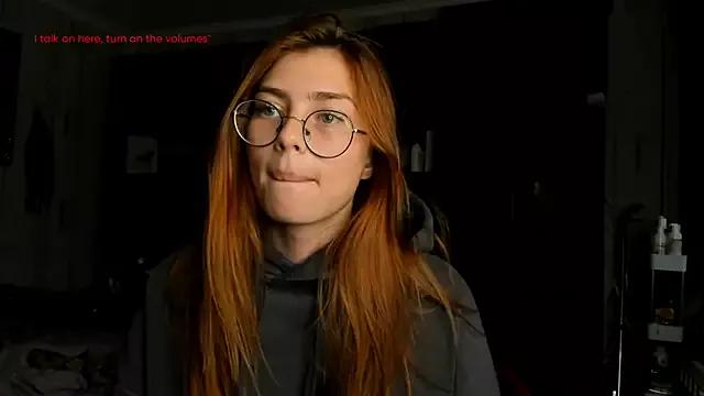 AngelaSwan from StripChat is Freechat