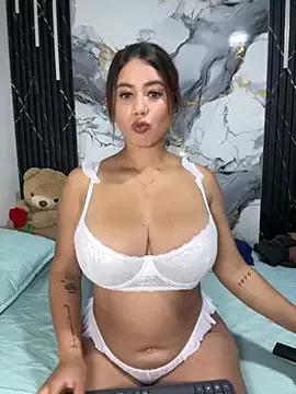 AngelinaDreams from StripChat is Freechat