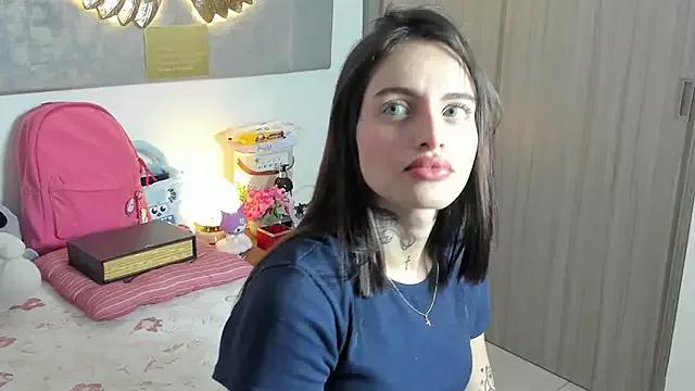 Check-out your craziest wishes with our pick of gaming cams models, featuring big knockers, round tails and tight twats.