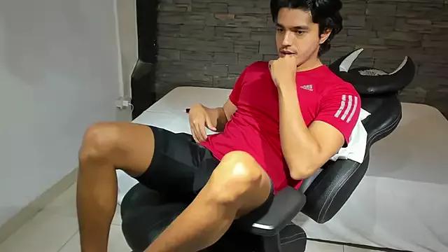 Anker_Colin from StripChat is Freechat