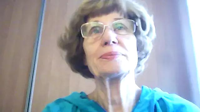 Anna72233 from StripChat is Freechat