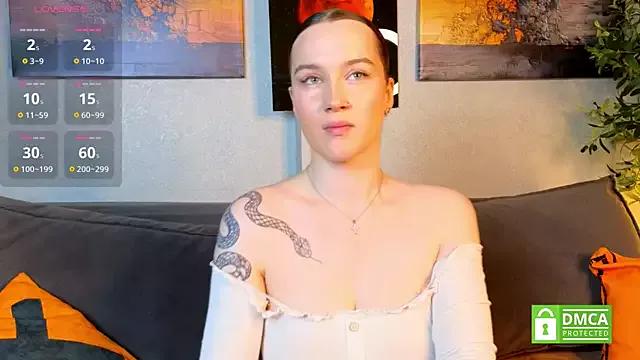 Check-out your craziest wishes with our pick of gaming cams models, featuring big knockers, round tails and tight twats.