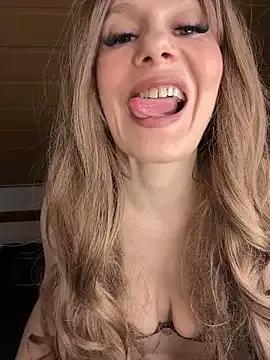 Check-out your craziest wishes with our pick of gaming cams models, featuring big knockers, round tails and tight twats.