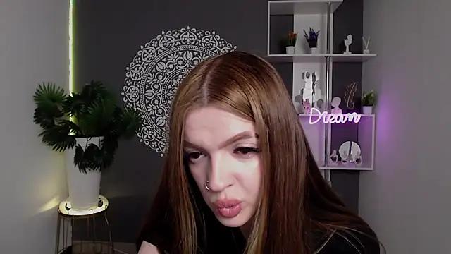 Check-out your craziest wishes with our pick of gaming cams models, featuring big knockers, round tails and tight twats.