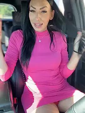 Check-out your craziest wishes with our pick of gaming cams models, featuring big knockers, round tails and tight twats.