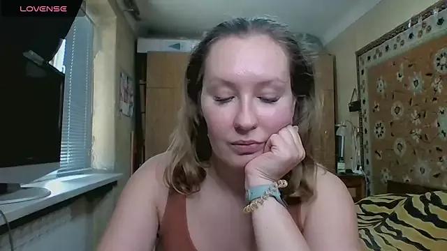 AnnaXLovers from StripChat