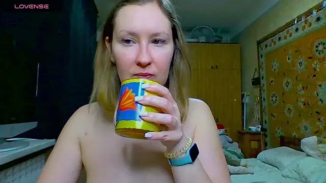 AnnaXLovers from StripChat