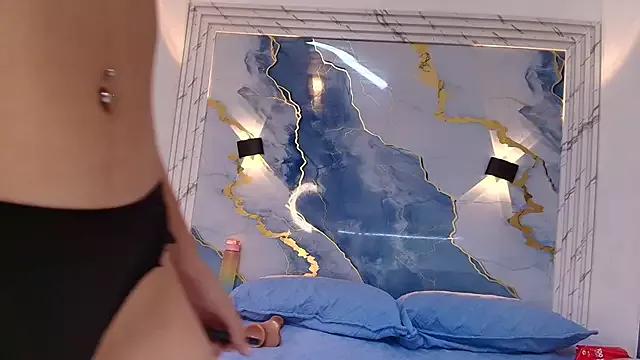 Check-out your craziest wishes with our pick of gaming cams models, featuring big knockers, round tails and tight twats.