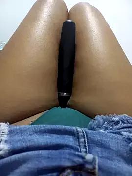 annie-19 from StripChat is Freechat