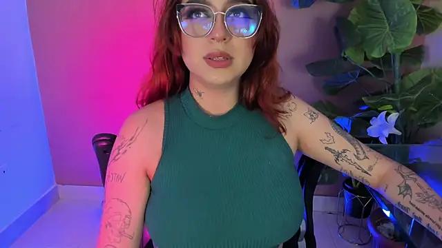 Check-out your craziest wishes with our pick of gaming cams models, featuring big knockers, round tails and tight twats.