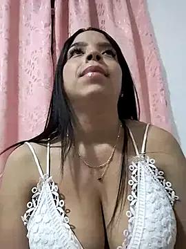 AntonellaMiss from StripChat is Freechat