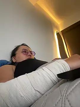 antoniamiller69 from StripChat is Freechat