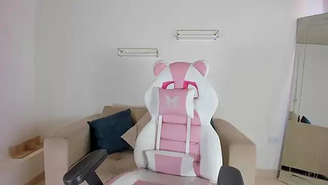 april_smiith from StripChat is Freechat