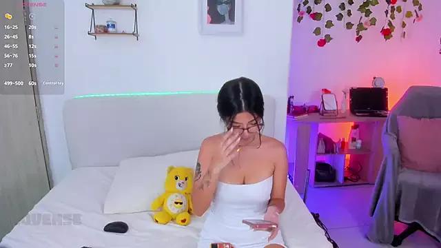 AprilAddams_ from StripChat is Freechat