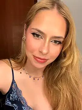 AquarianaX from StripChat is Freechat