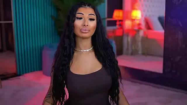 ArabellaPosh from StripChat is Freechat