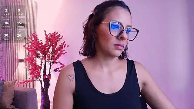 Arhia_Stark from StripChat is Freechat