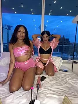 ARIANA-SEX-SHOW from StripChat is Freechat