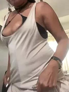 Ariana_Rodriguez from StripChat is Freechat