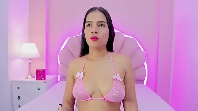 Check-out your craziest wishes with our pick of gaming cams models, featuring big knockers, round tails and tight twats.