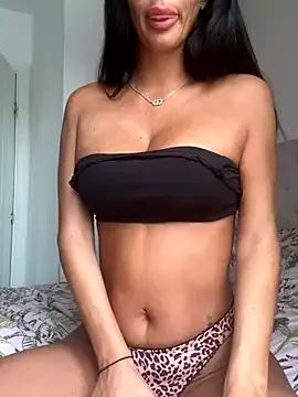 AriannaIsabellax from StripChat is Freechat