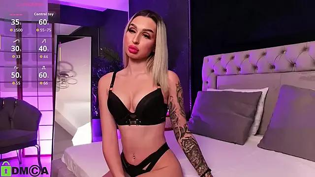 AriannaLure from StripChat is Freechat